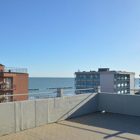 Hotel Caesar Pesaro Exterior foto